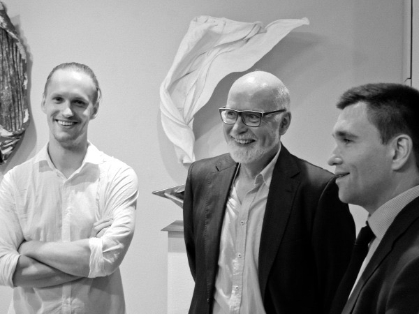 Impression Vernissage Ausstellung Oleksii Zolotariov und Wilhelm Morat